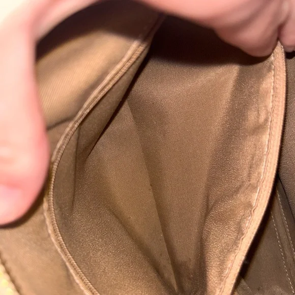 Coach Beige Signature Shoulder Bag - Picture 4 of 6